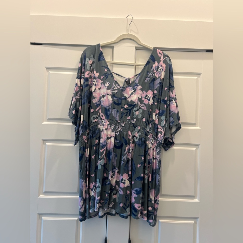 Jessica Simpson babydoll top